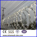 hot-dipped concertina razor barbed wire , razor wire fencing ,BTO-22 razor barbed wire